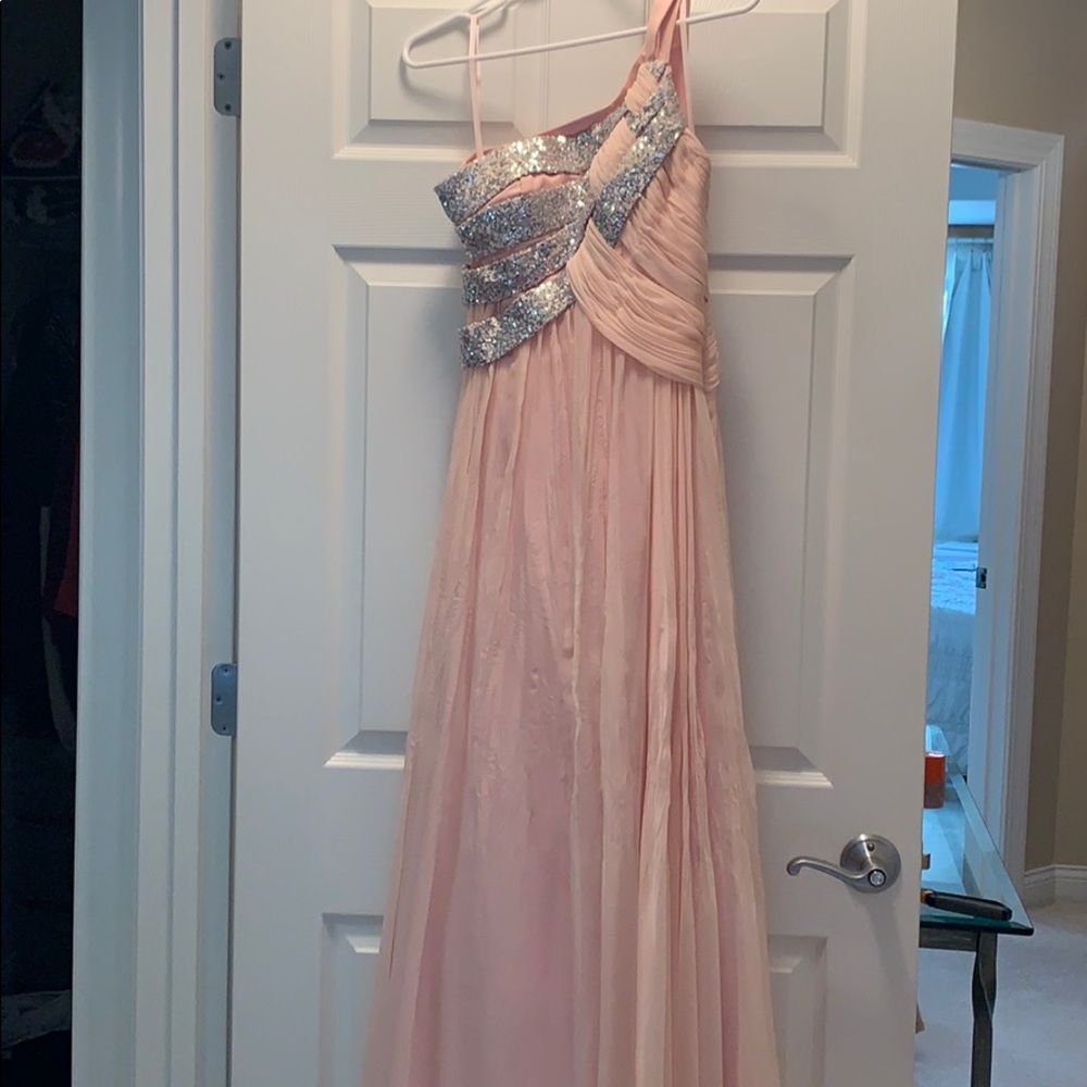 One shoulder prom dress